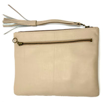 Load image into Gallery viewer, Little Sofia Clutch - Camel Straw
